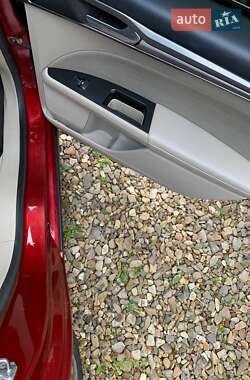 Седан Ford Fusion 2017 в 
