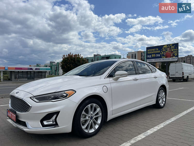 Седан Ford Fusion 2018 в Киеве