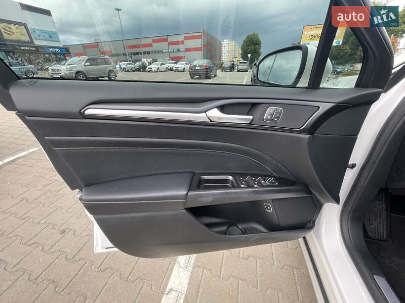 Седан Ford Fusion 2018 в Киеве
