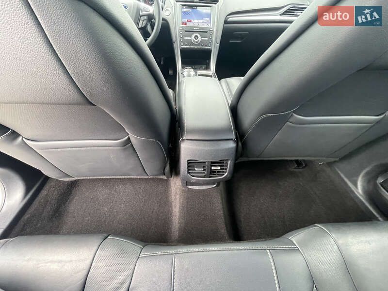 Седан Ford Fusion 2018 в Киеве