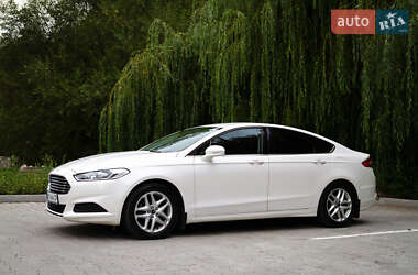 Седан Ford Fusion 2014 в 