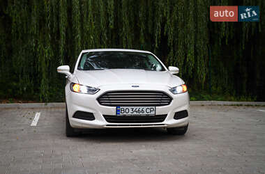 Седан Ford Fusion 2014 в 