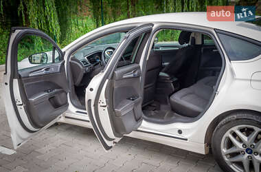 Седан Ford Fusion 2014 в 