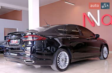 Седан Ford Fusion 2019 в 