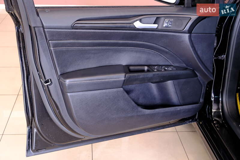 Седан Ford Fusion 2019 в Одессе