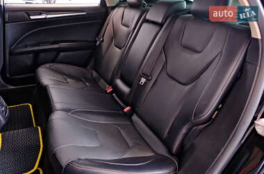 Седан Ford Fusion 2019 в 