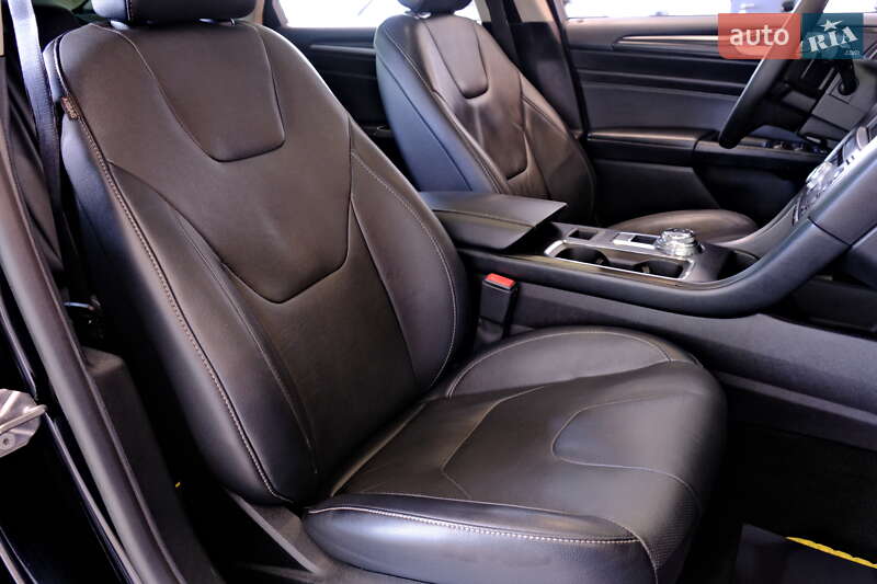 Седан Ford Fusion 2019 в Одессе