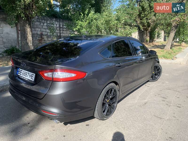 Седан Ford Fusion 2015 в Николаеве
