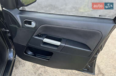 Хетчбек Ford Fusion 2005 в 