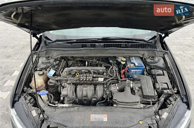 Седан Ford Fusion 2014 в 