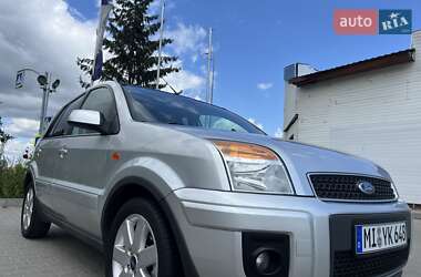 Хэтчбек Ford Fusion 2010 в 