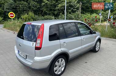 Хэтчбек Ford Fusion 2010 в 