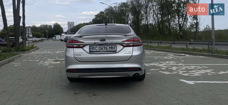Седан Ford Fusion 2017 в Львове