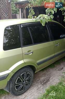 Хетчбек Ford Fusion 2006 в 