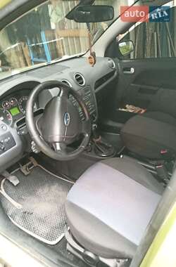 Хетчбек Ford Fusion 2006 в 