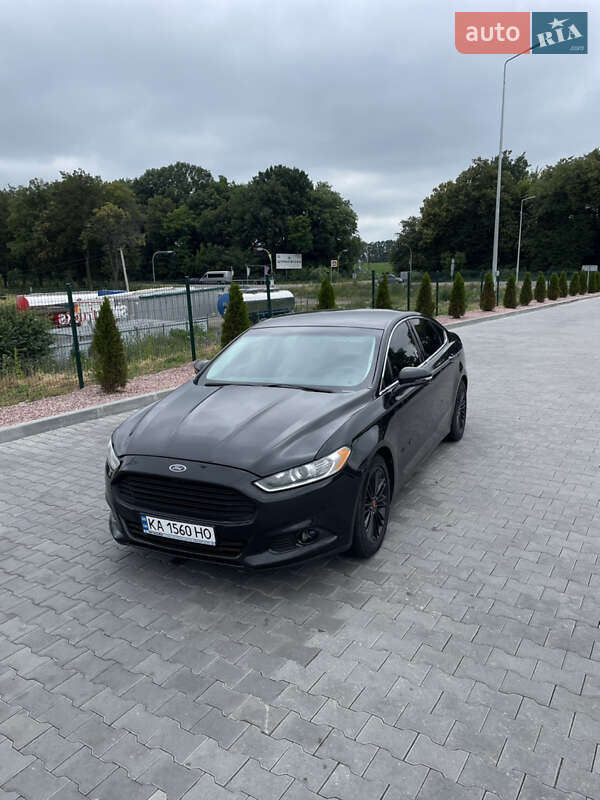Седан Ford Fusion 2014 в 