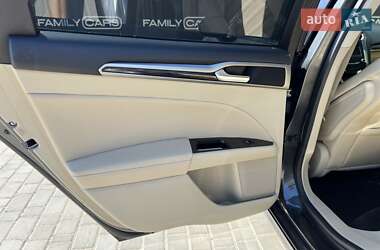 Седан Ford Fusion 2014 в 