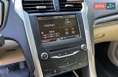 Седан Ford Fusion 2014 в 