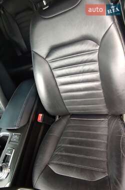 Седан Ford Fusion 2016 в 