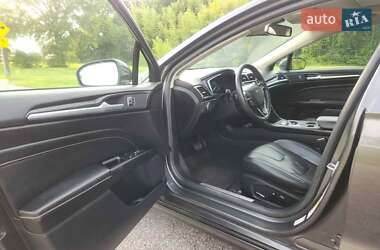 Седан Ford Fusion 2020 в 