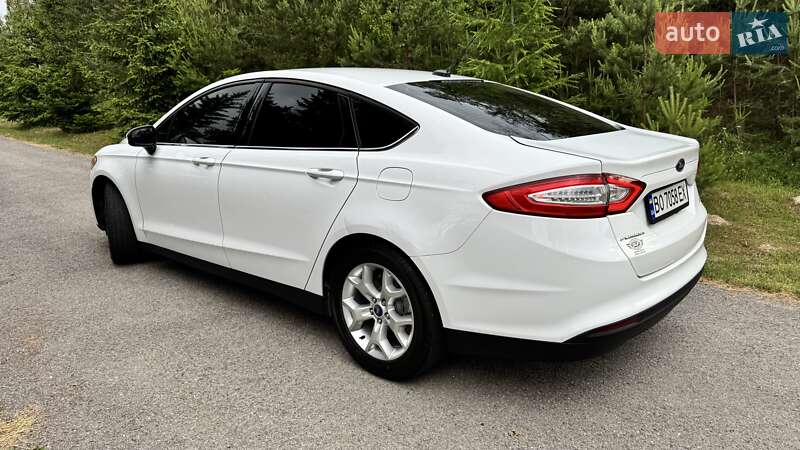 Седан Ford Fusion 2015 в Тернополе