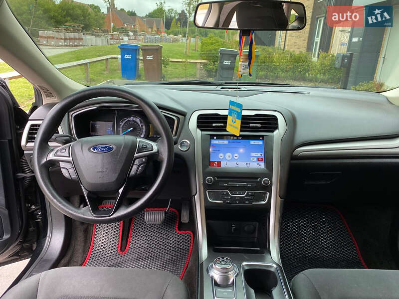 Ford Fusion 2017