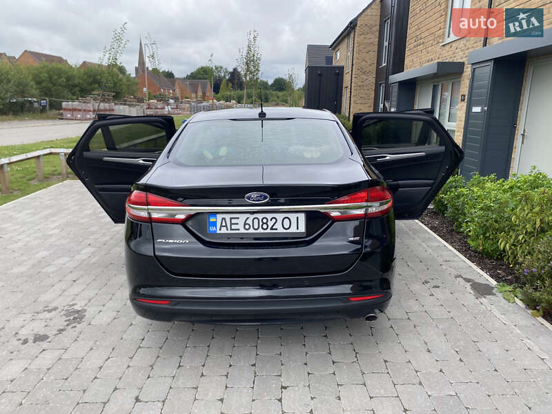 Седан Ford Fusion 2017 в Львове