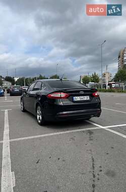 Седан Ford Fusion 2015 в 