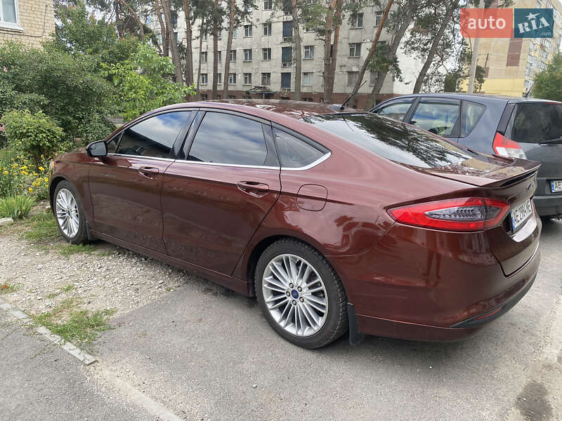 Седан Ford Fusion 2016 в Новомосковске