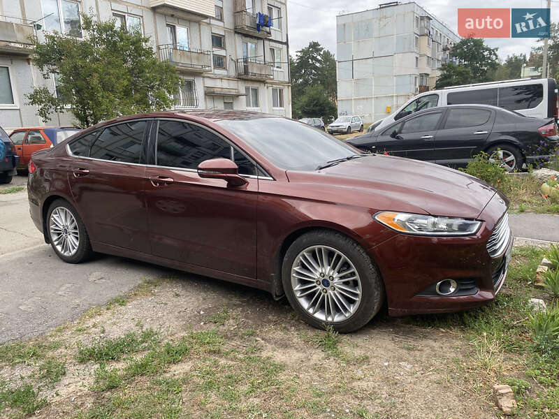 Седан Ford Fusion 2016 в Новомосковске