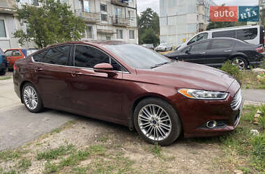 Седан Ford Fusion 2016 в 