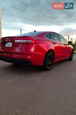 Седан Ford Fusion 2019 в 