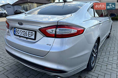 Седан Ford Fusion 2015 в 