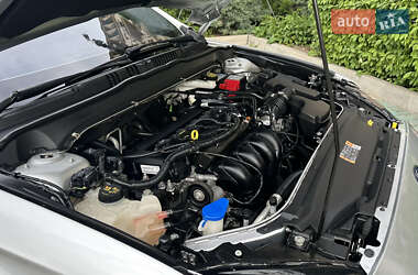 Седан Ford Fusion 2012 в 