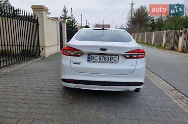 Седан Ford Fusion 2017 в 