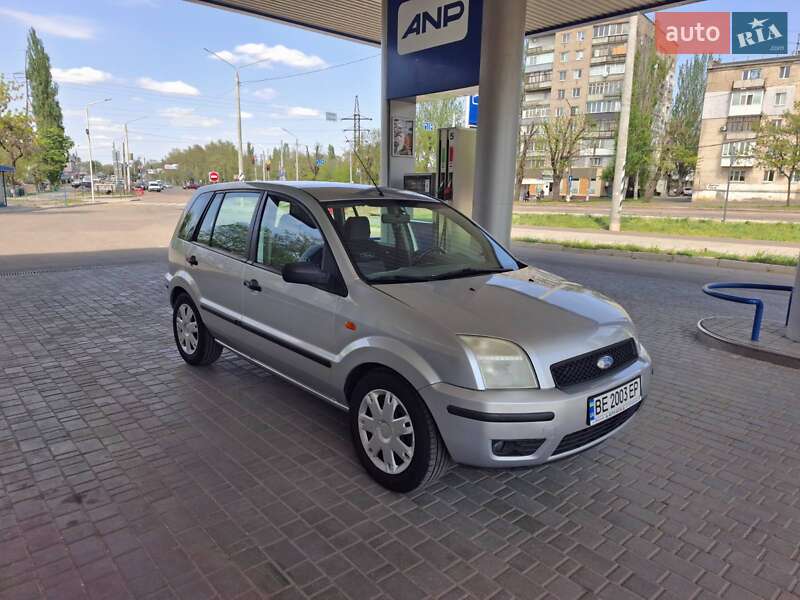 Хэтчбек Ford Fusion 2003 в Николаеве
