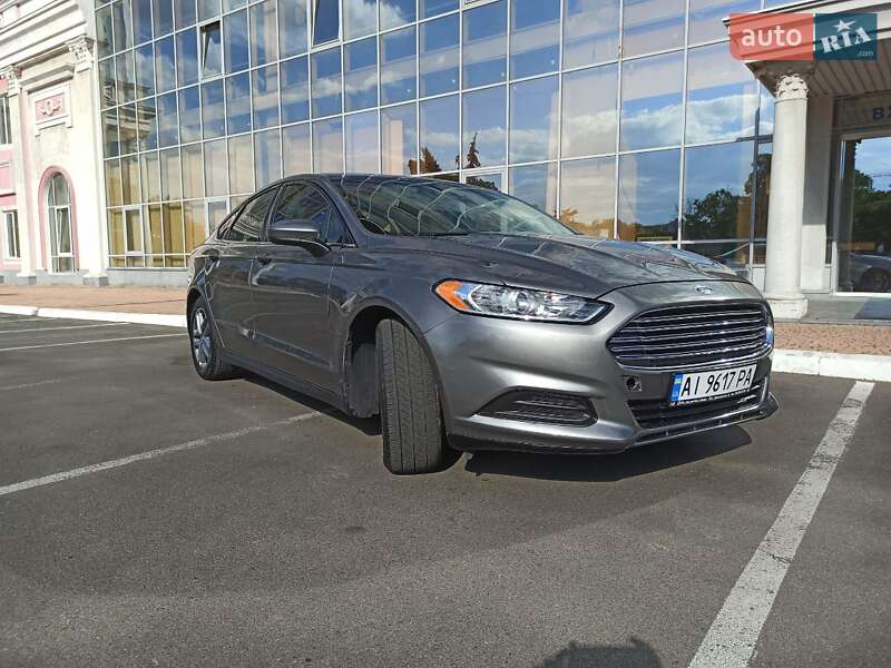 Седан Ford Fusion 2014 в Львове
