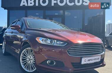 Седан Ford Fusion 2015 в 