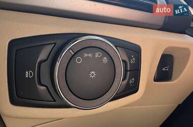 Седан Ford Fusion 2015 в 
