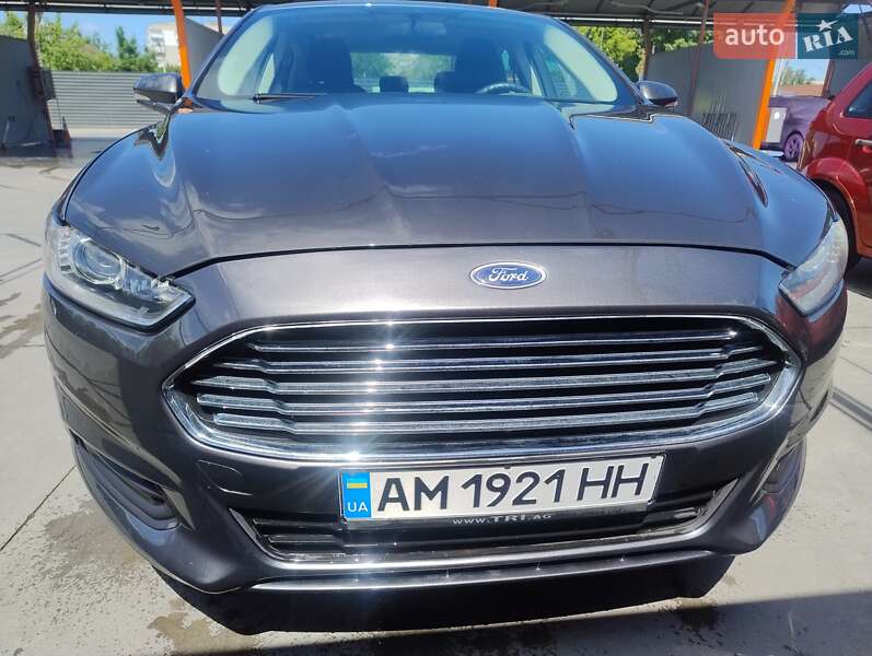 Седан Ford Fusion 2016 в Бердичеві