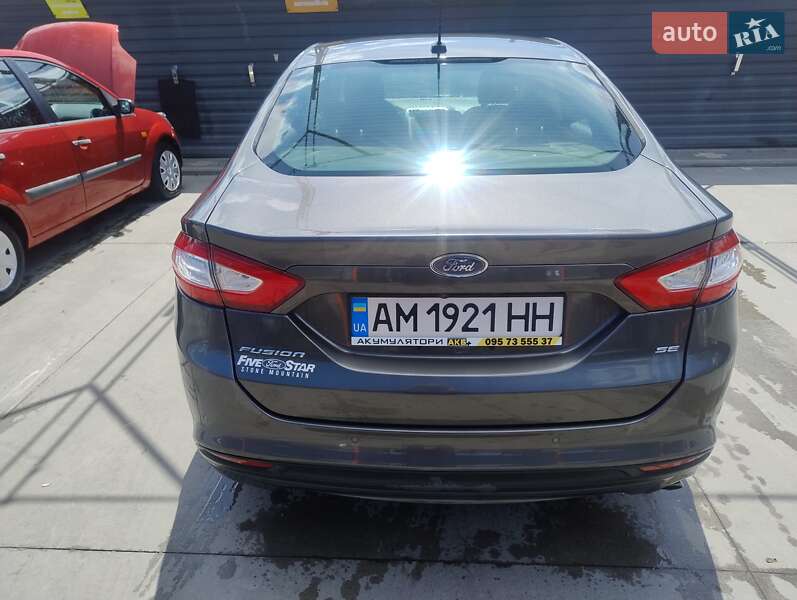 Седан Ford Fusion 2016 в Бердичеві