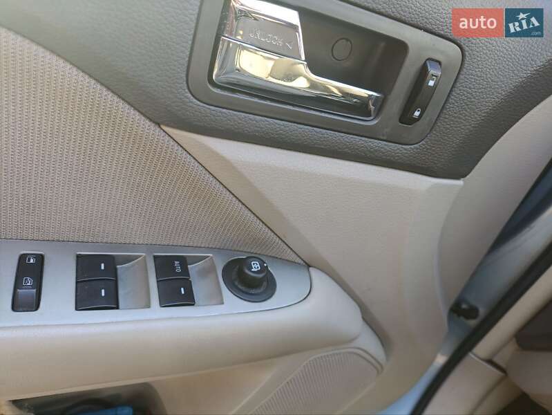 Седан Ford Fusion 2010 в Києві