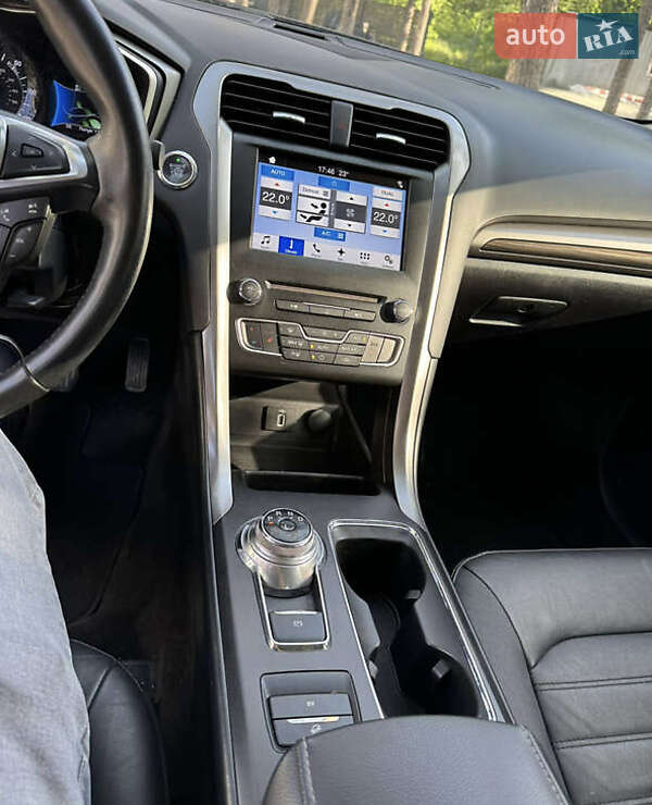 Седан Ford Fusion 2018 в Києві