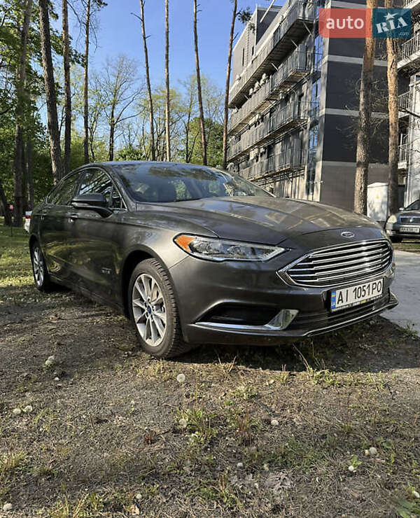 Седан Ford Fusion 2018 в 
