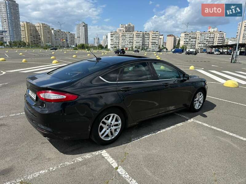 Седан Ford Fusion 2013 в Киеве
