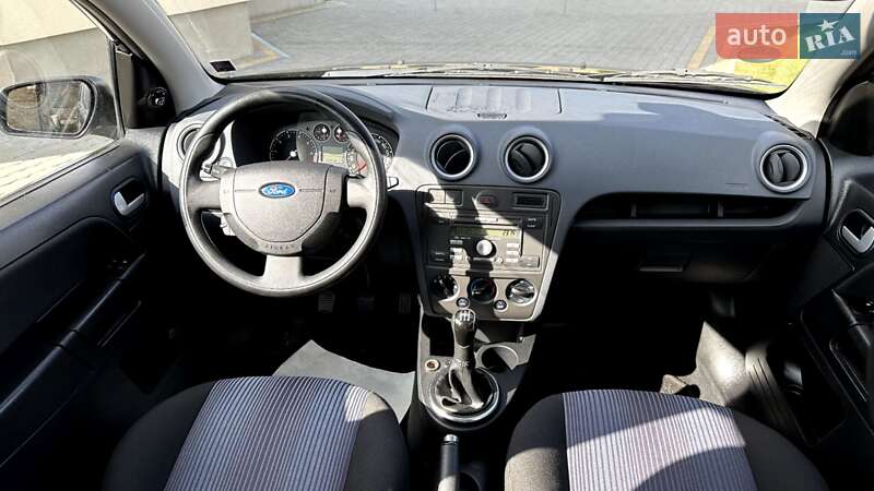 Хэтчбек Ford Fusion 2009 в Луцке