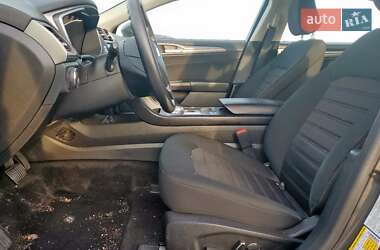 Седан Ford Fusion 2020 в 