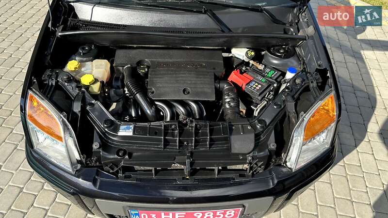 Хэтчбек Ford Fusion 2009 в Луцке