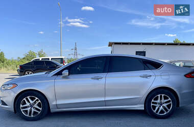 Седан Ford Fusion 2015 в 