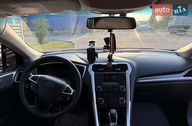 Седан Ford Fusion 2014 в 